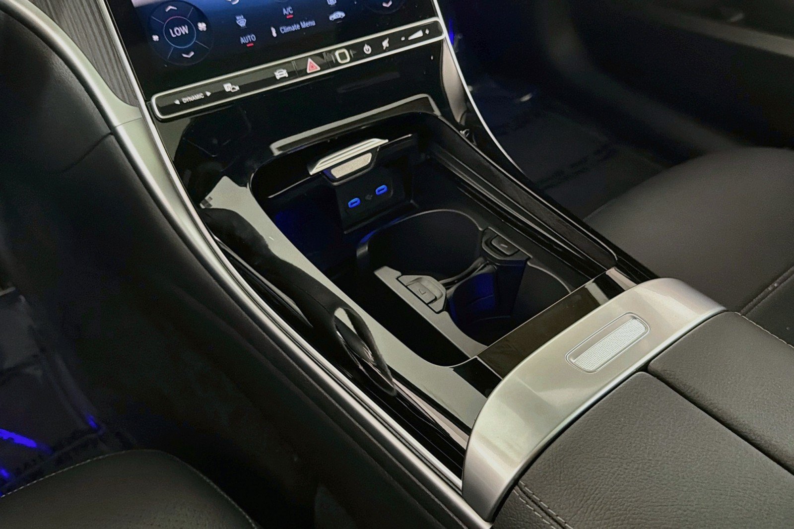 New 2026 Mercedes-Benz C 300 Sedan image 5