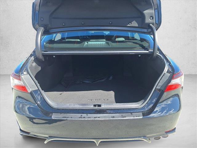 Certified 2021 Toyota Camry SE w/ Convenience Package image 17