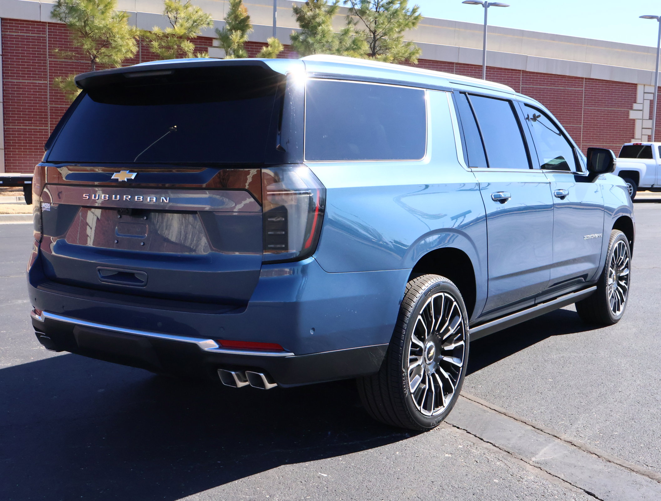 New 2026 Chevrolet Suburban High Country image 36