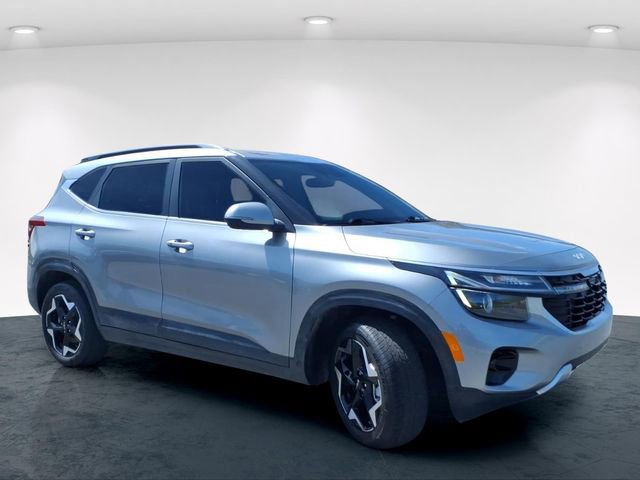 Used 2024 Kia Seltos EX AWD/4WD image 5