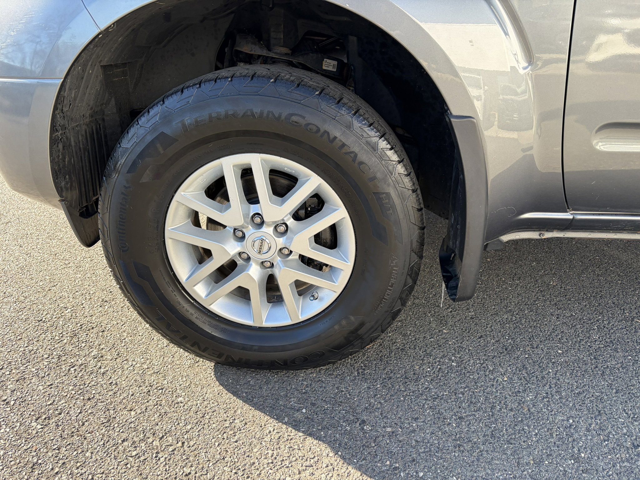 Used 2019 Nissan Frontier SV image 9