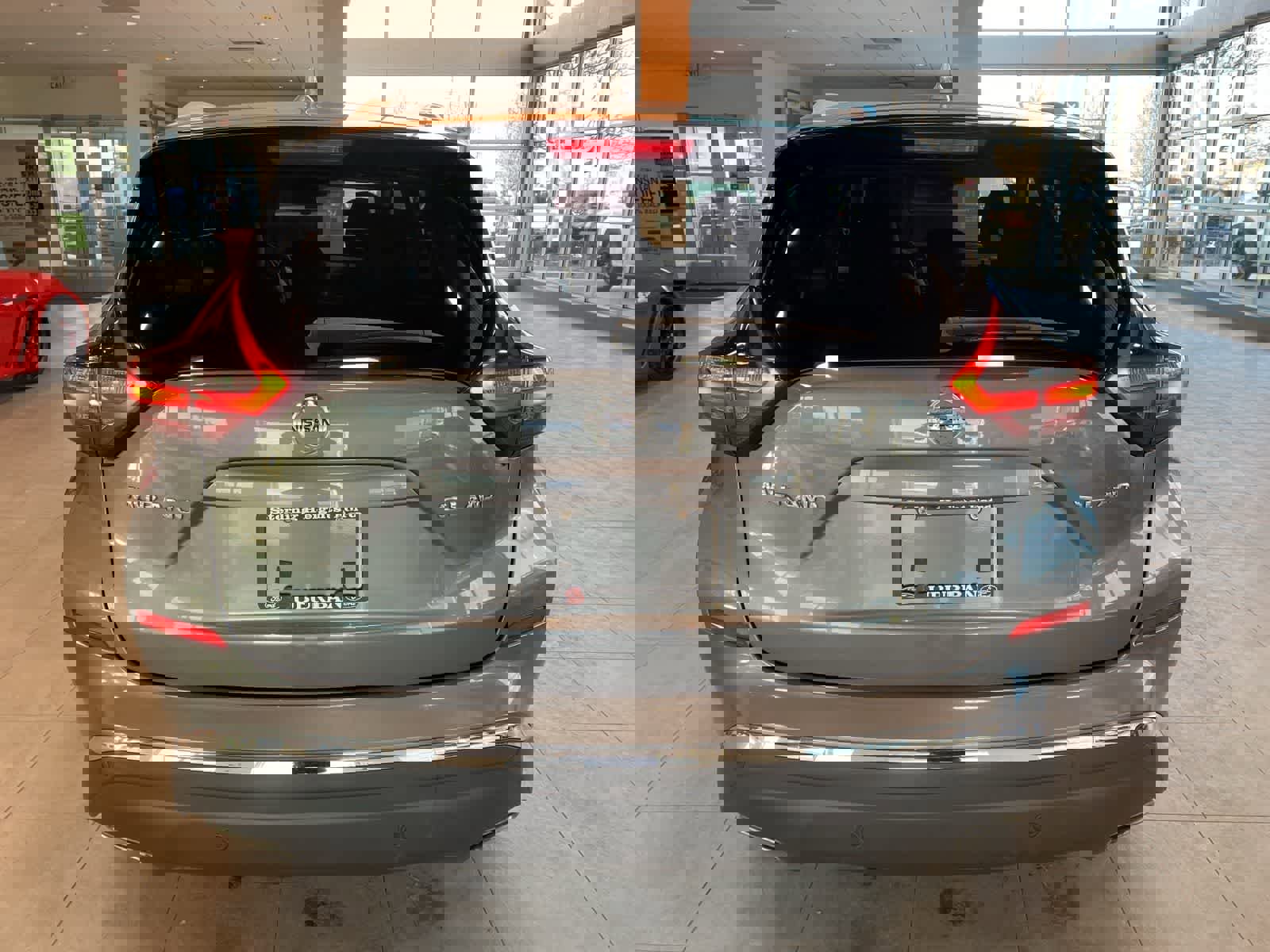 Used 2020 Nissan Murano SL image 4