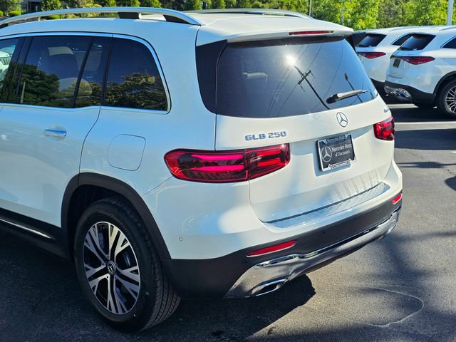 New 2026 Mercedes-Benz GLB 250 4MATIC image 12