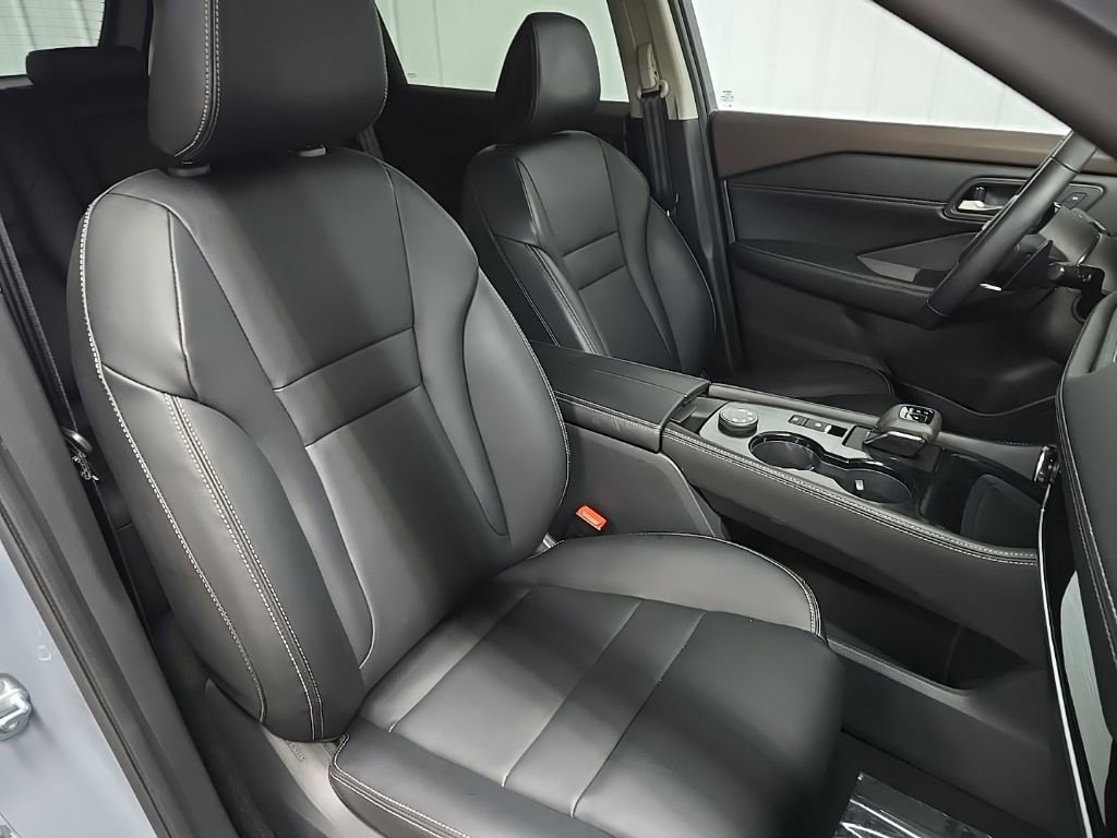 Used 2023 Nissan Rogue SL image 15