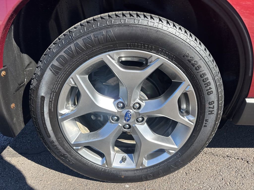 Used 2017 Subaru Forester 2.5i Touring AWD/4WD image 9