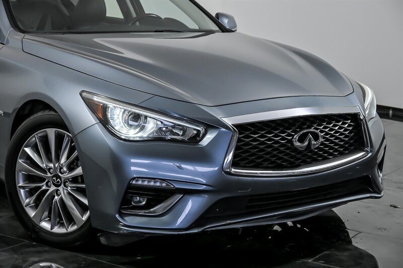 Used 2020 INFINITI Q50 Luxe RWD image 2