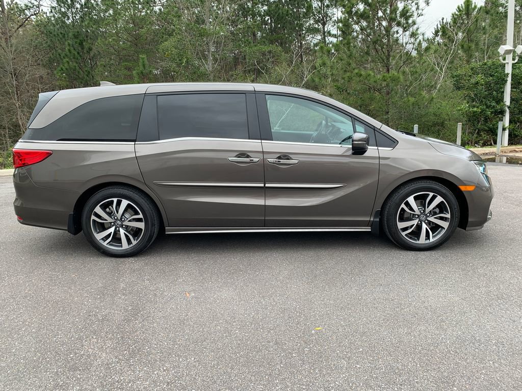 Used 2022 Honda Odyssey Touring image 2