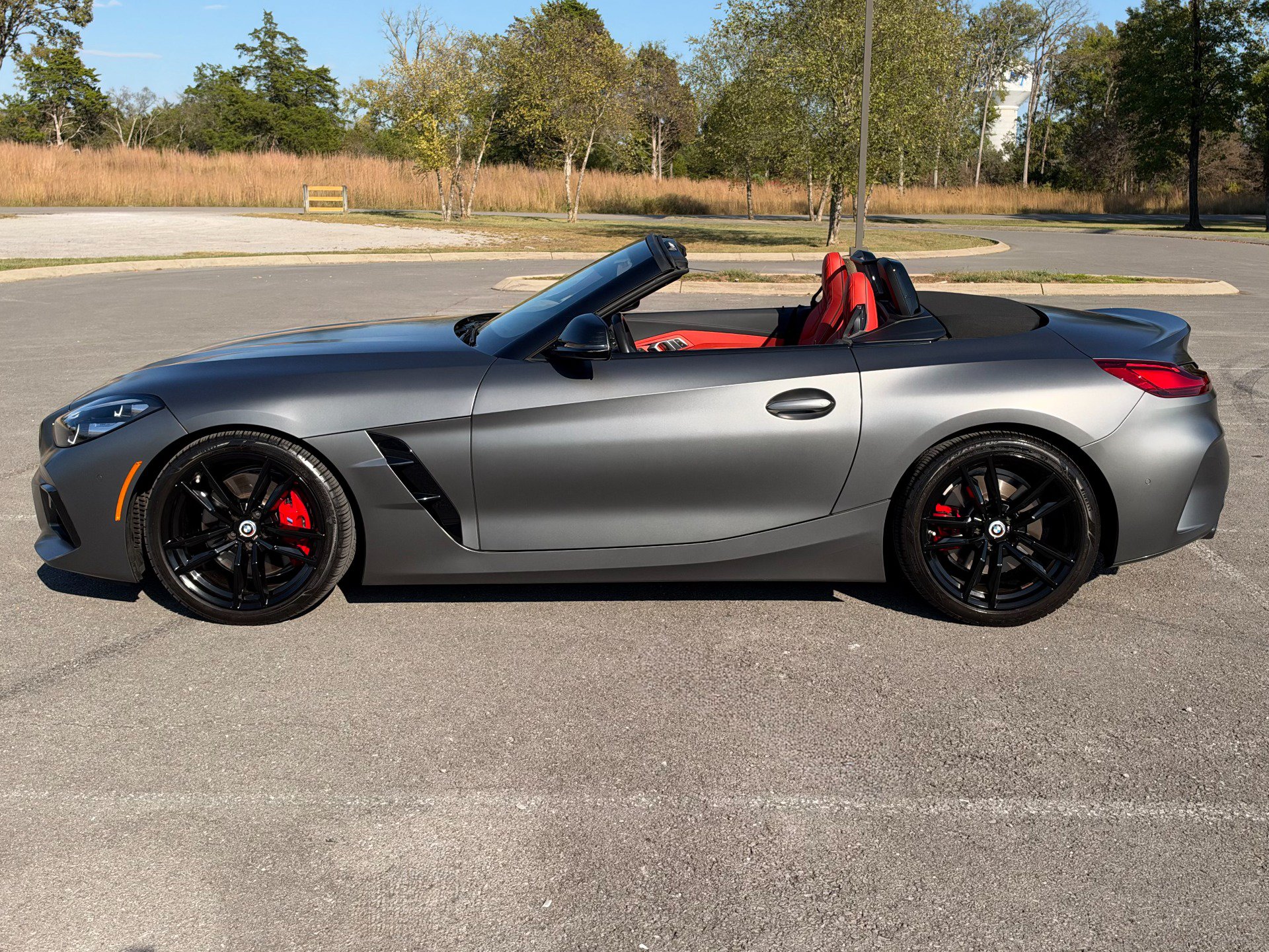 Used 2022 BMW Z4 M40i w/ Premium Package RWD image 11