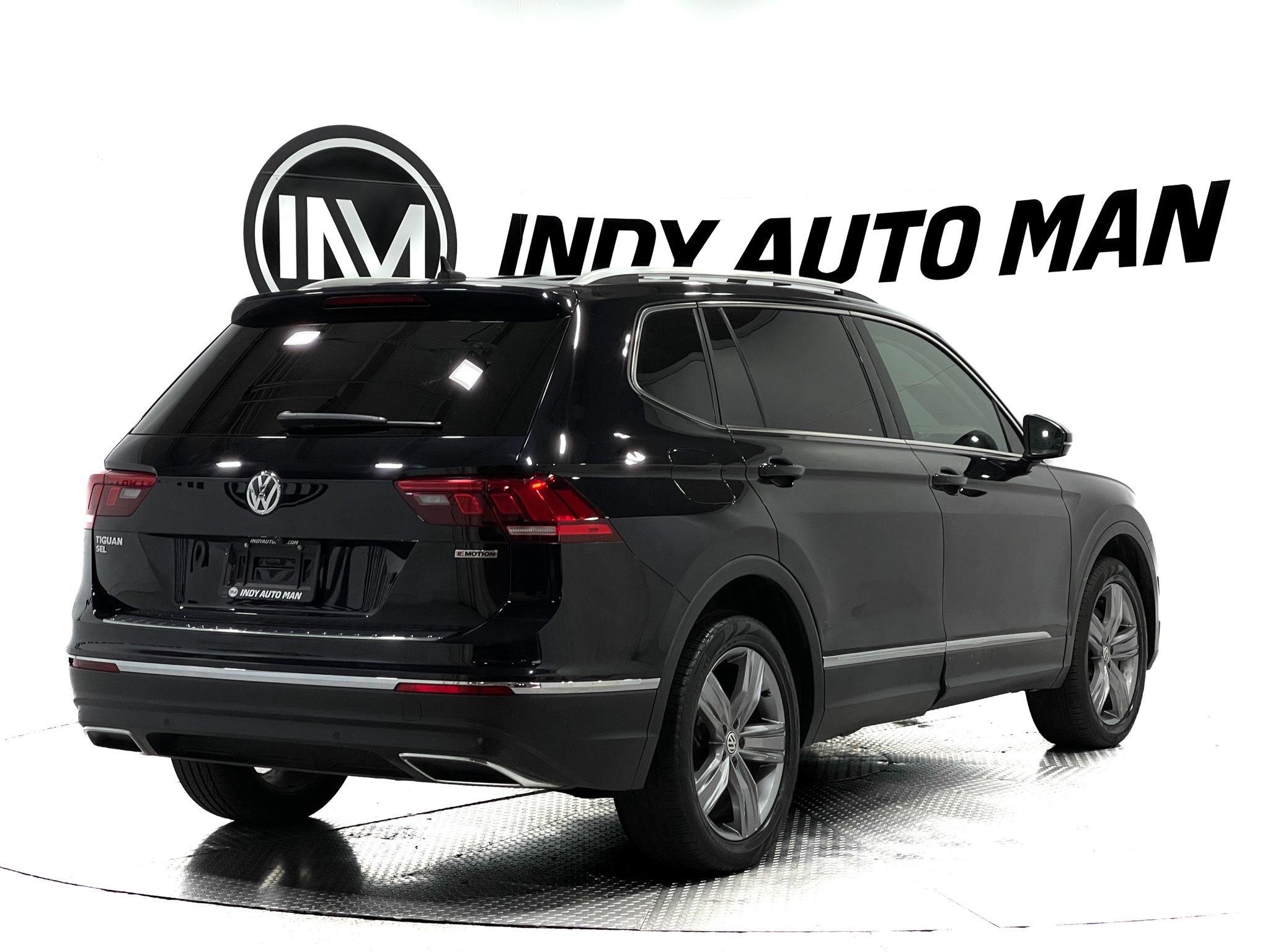 Used 2021 Volkswagen Tiguan SEL AWD/4WD image 4