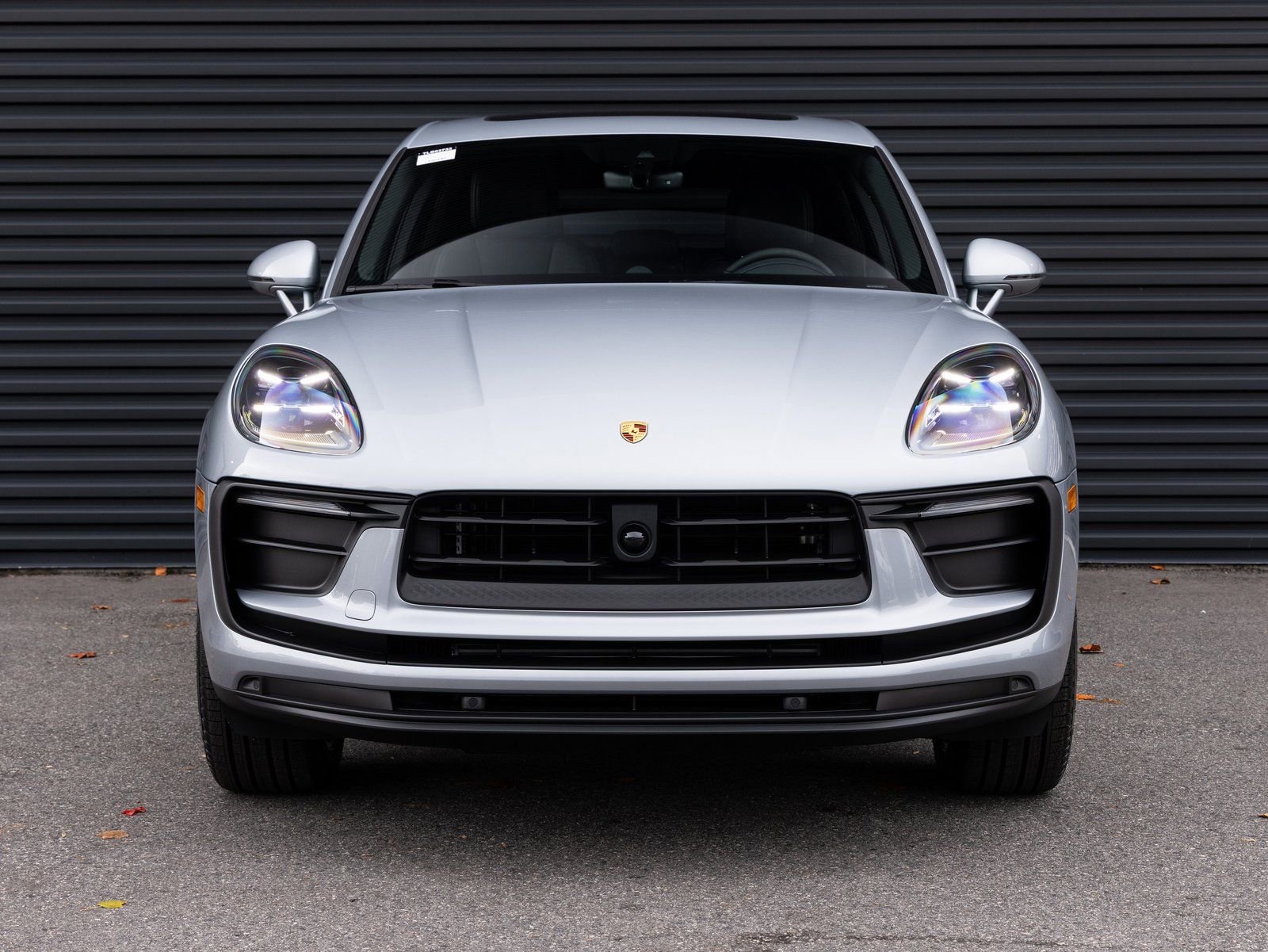 Certified 2026 Porsche Macan image 7