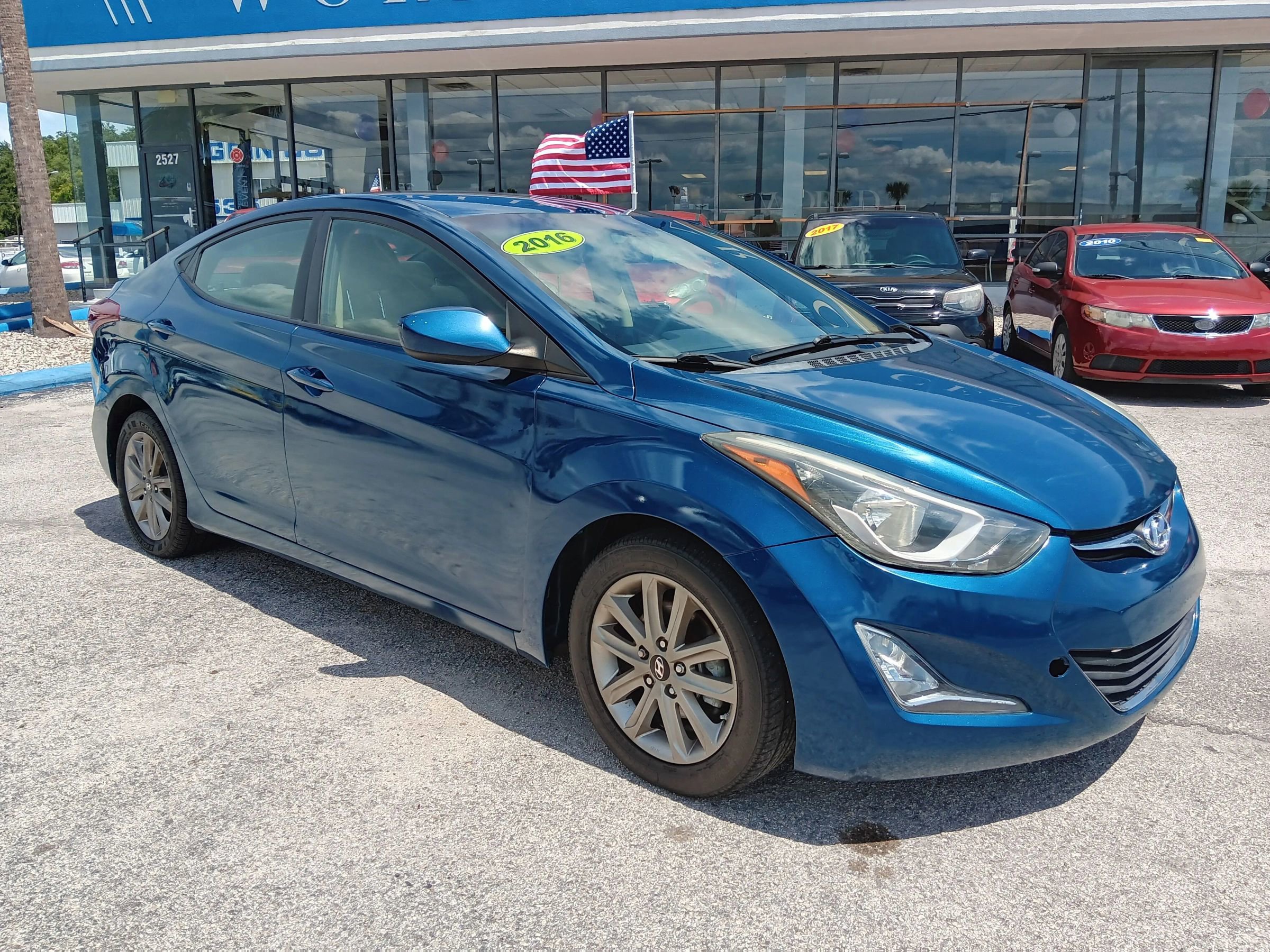 Used 2016 Hyundai Elantra SE w/ Option Group 02 FWD image 8