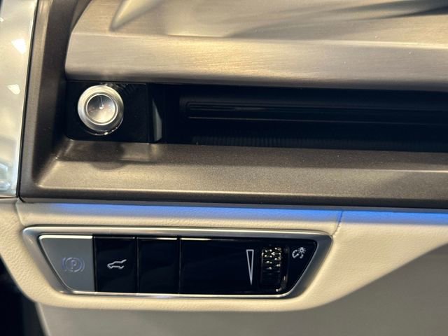 New 2026 Cadillac Vistiq Luxury AWD/4WD image 30