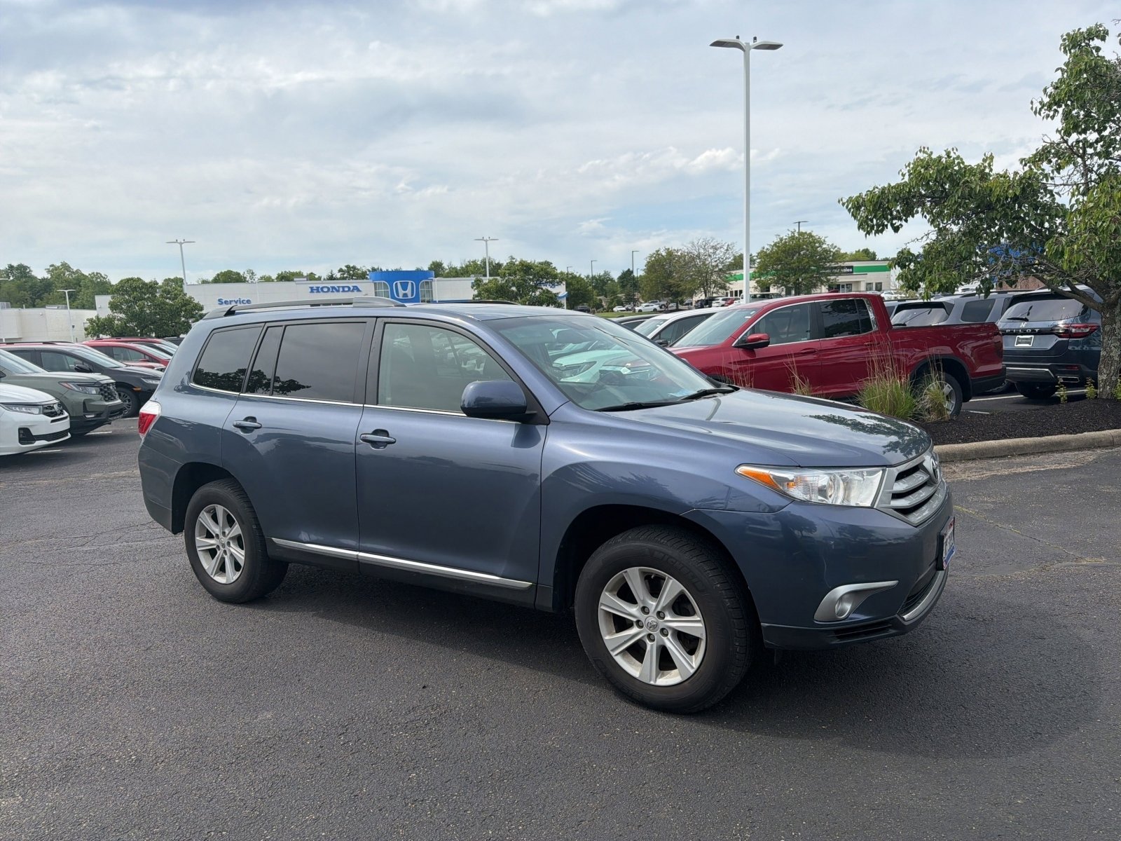 Used 2013 Toyota Highlander SE AWD/4WD image 16
