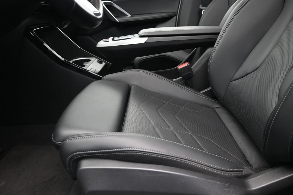 Certified 2025 BMW X1 xDrive28i AWD/4WD image 13