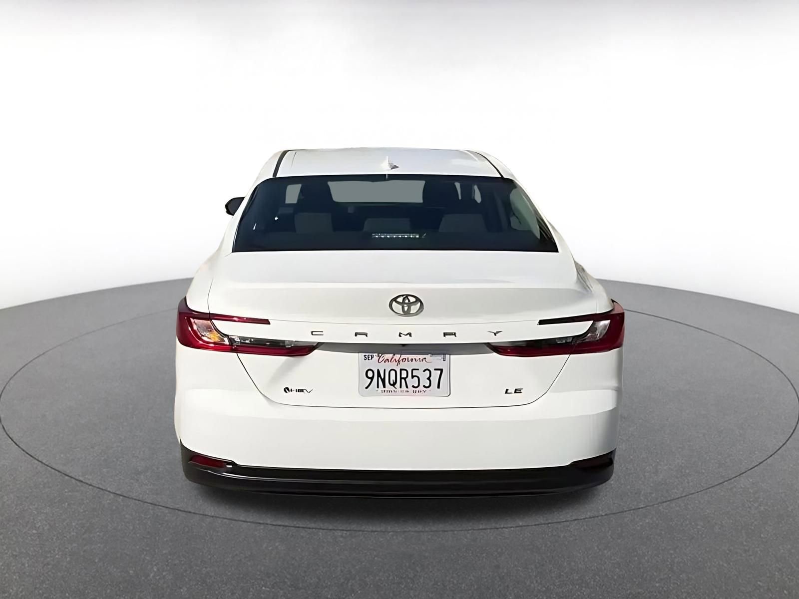 Used 2025 Toyota Camry LE FWD image 11