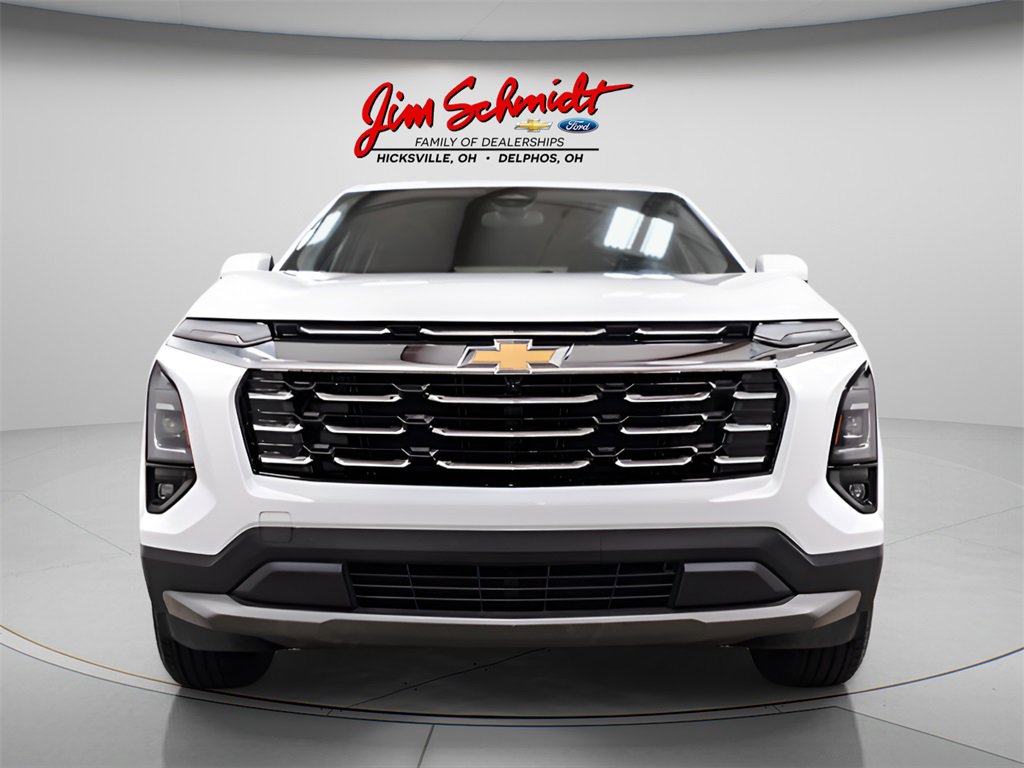 Used 2025 Chevrolet Equinox LT image 2