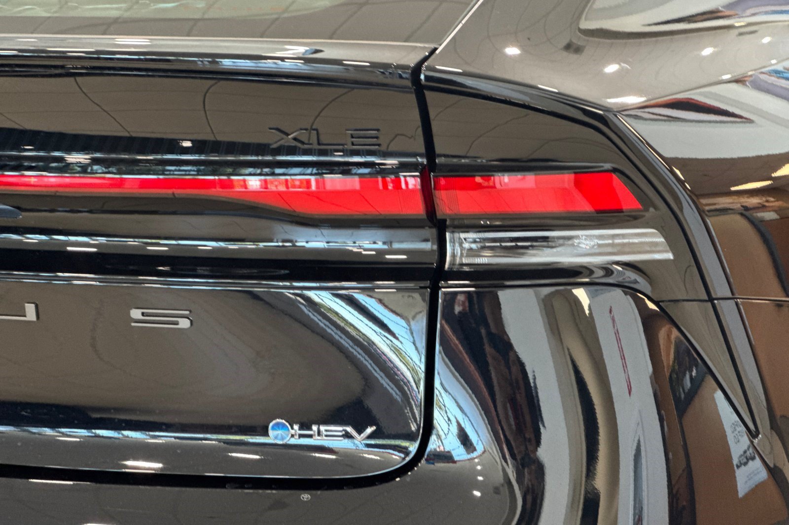 New 2026 Toyota Prius XLE FWD image 12