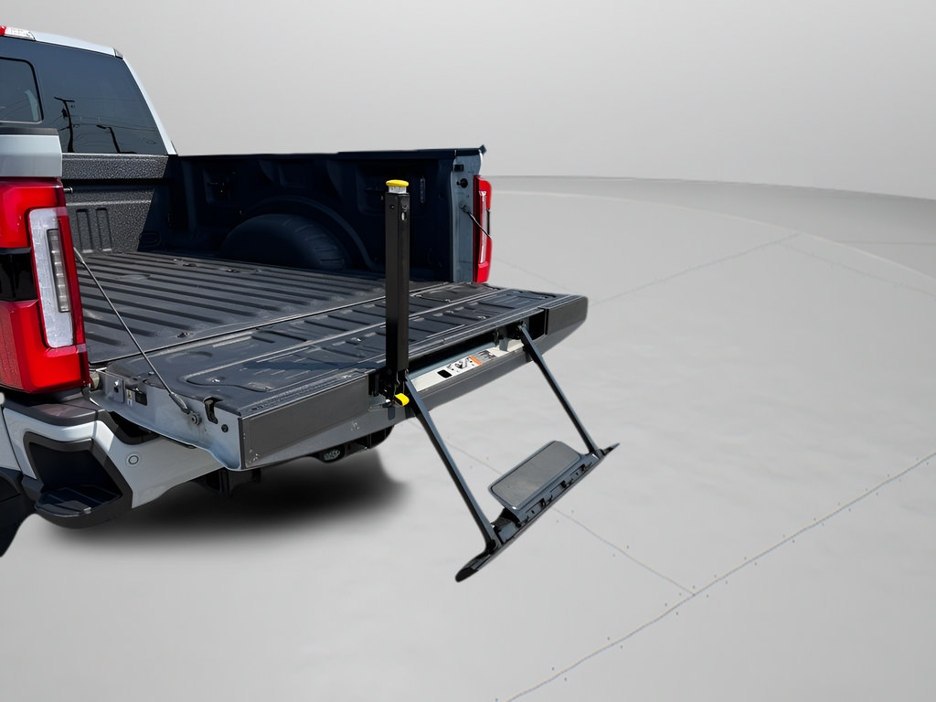 Certified 2026 Ford F350 Platinum AWD/4WD image 21