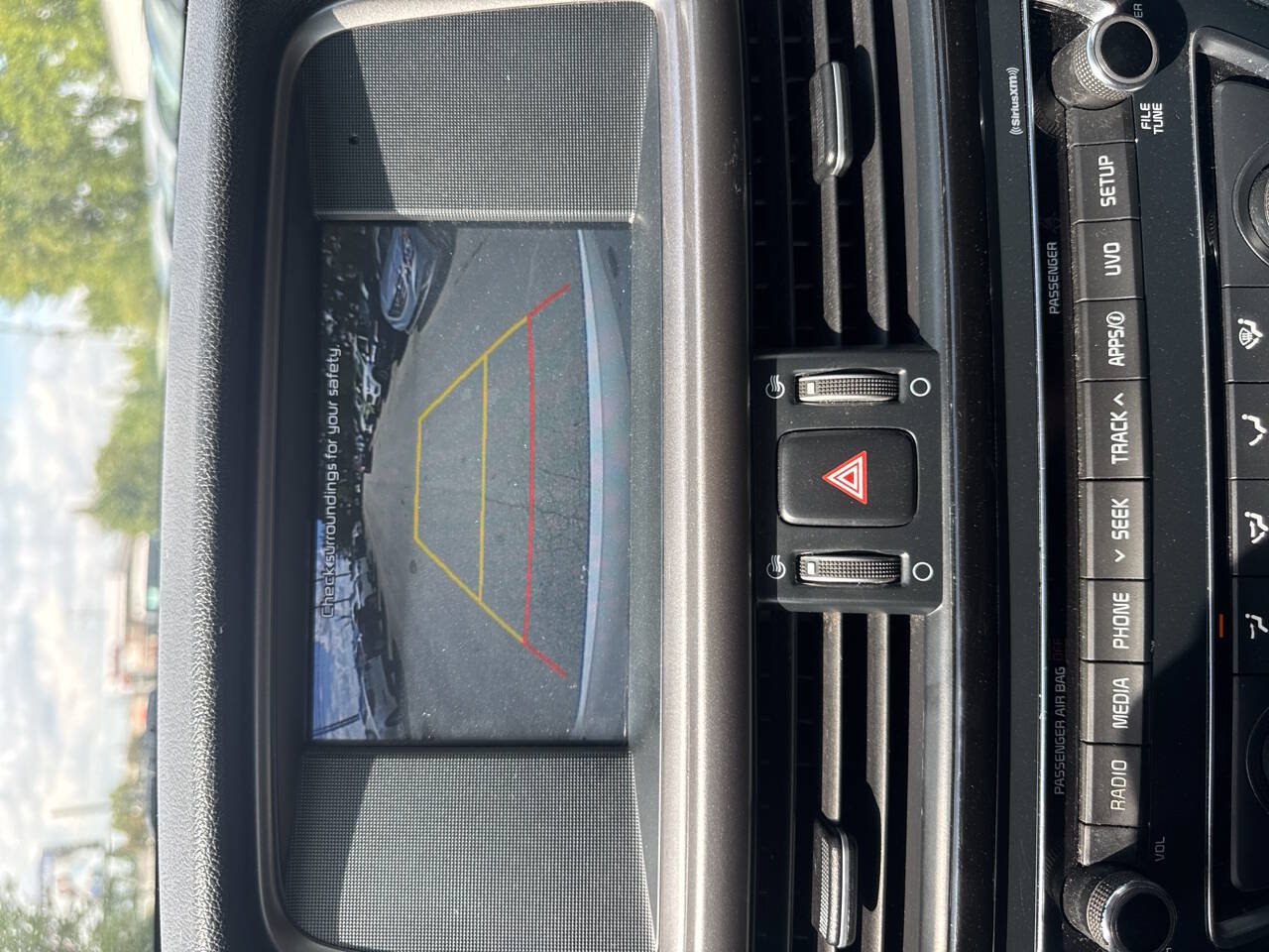 Used 2018 Kia Optima LX w/ 17" Alloy Wheels Package FWD image 15