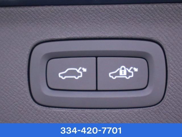New 2025 Volvo XC90 T8 Ultra w/ Protection Package Premier image 29