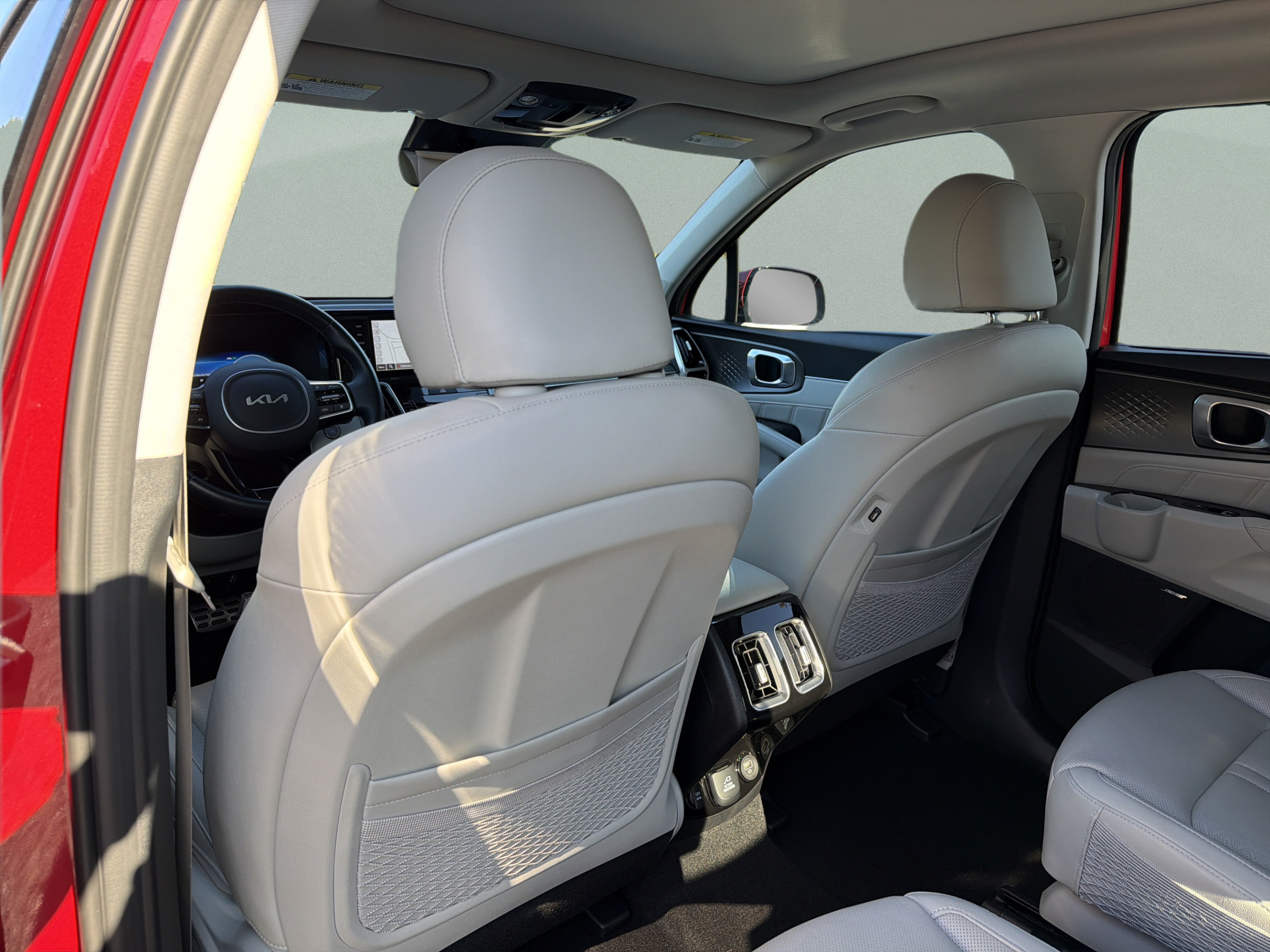 Certified 2023 Kia Sorento SX Prestige AWD/4WD image 32