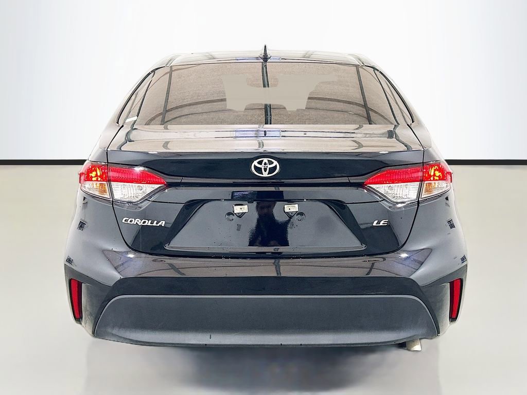 Used 2025 Toyota Corolla LE FWD image 5