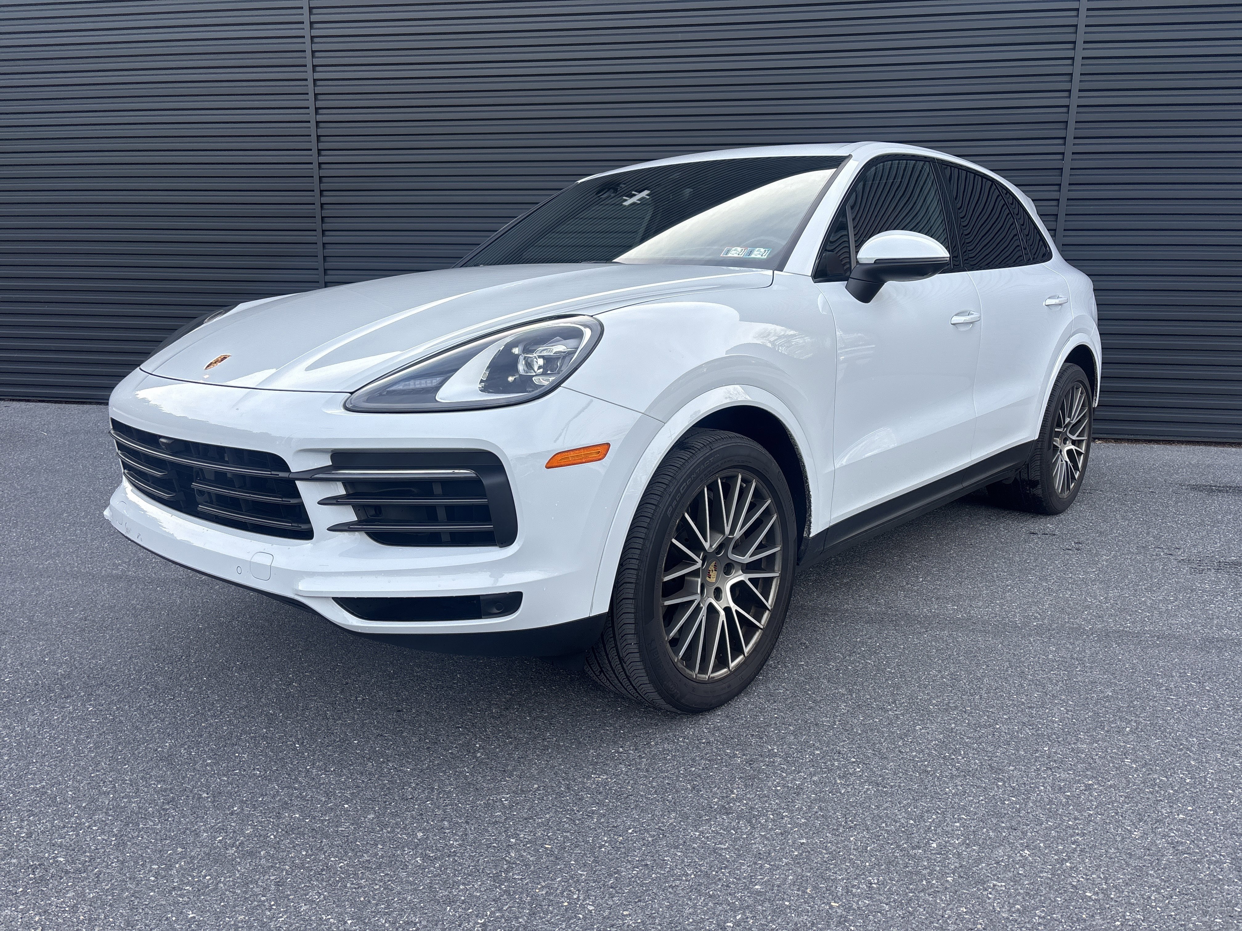 Certified 2023 Porsche Cayenne image 1