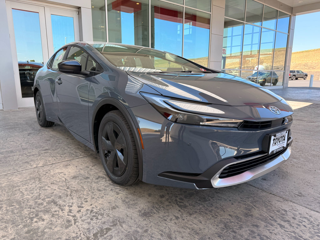 New 2026 Toyota Prius Plug-In Hybrid FWD image 2