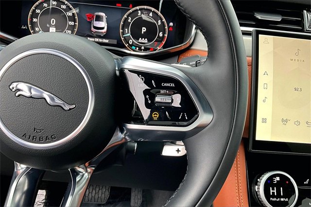 Used 2025 Jaguar F-PACE R-Dynamic S image 12