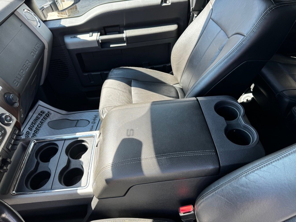 Used 2016 Ford F250 Lariat w/ Chrome Package image 30