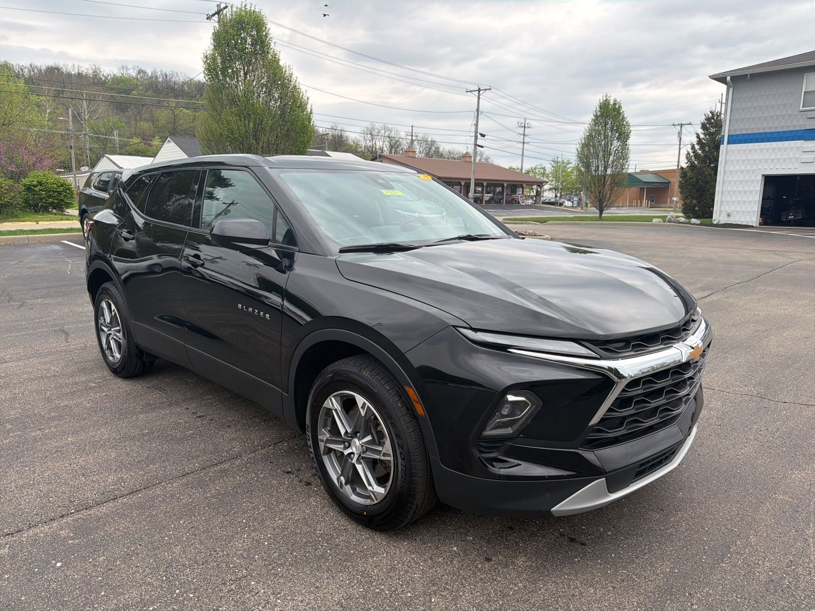 Used 2023 Chevrolet Blazer LT FWD image 7
