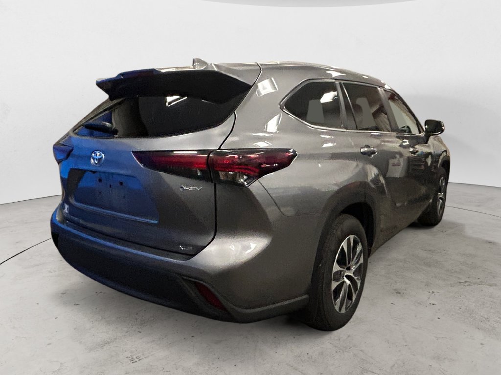 Certified 2026 Toyota Highlander XLE AWD/4WD image 5