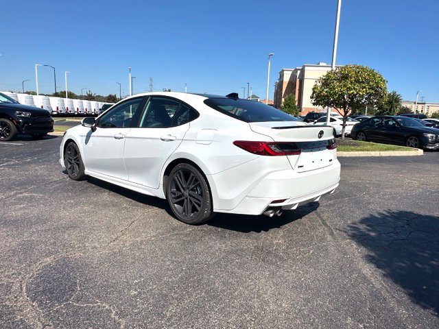 Used 2025 Toyota Camry XSE FWD image 9