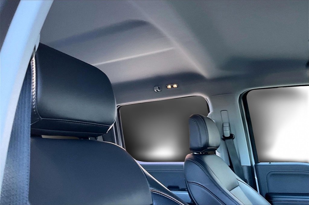 Used 2025 Ford F250 Lariat w/ Black Appearance Package image 29