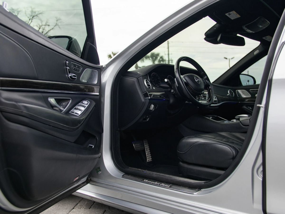 Used 2015 Mercedes-Benz S 550 Sedan image 15