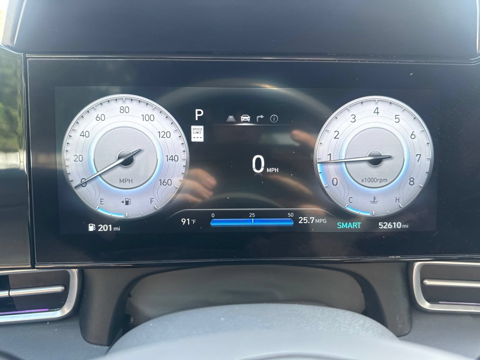Used 2025 Hyundai Elantra SEL FWD image 27