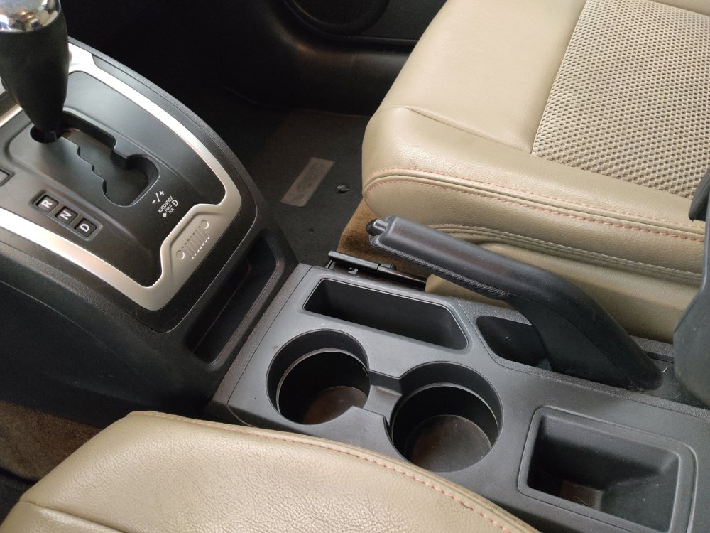 Used 2014 Jeep Compass Latitude FWD image 26