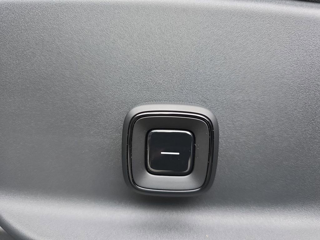 New 2025 Volvo EX30 Plus w/ Protection Package Premier image 38