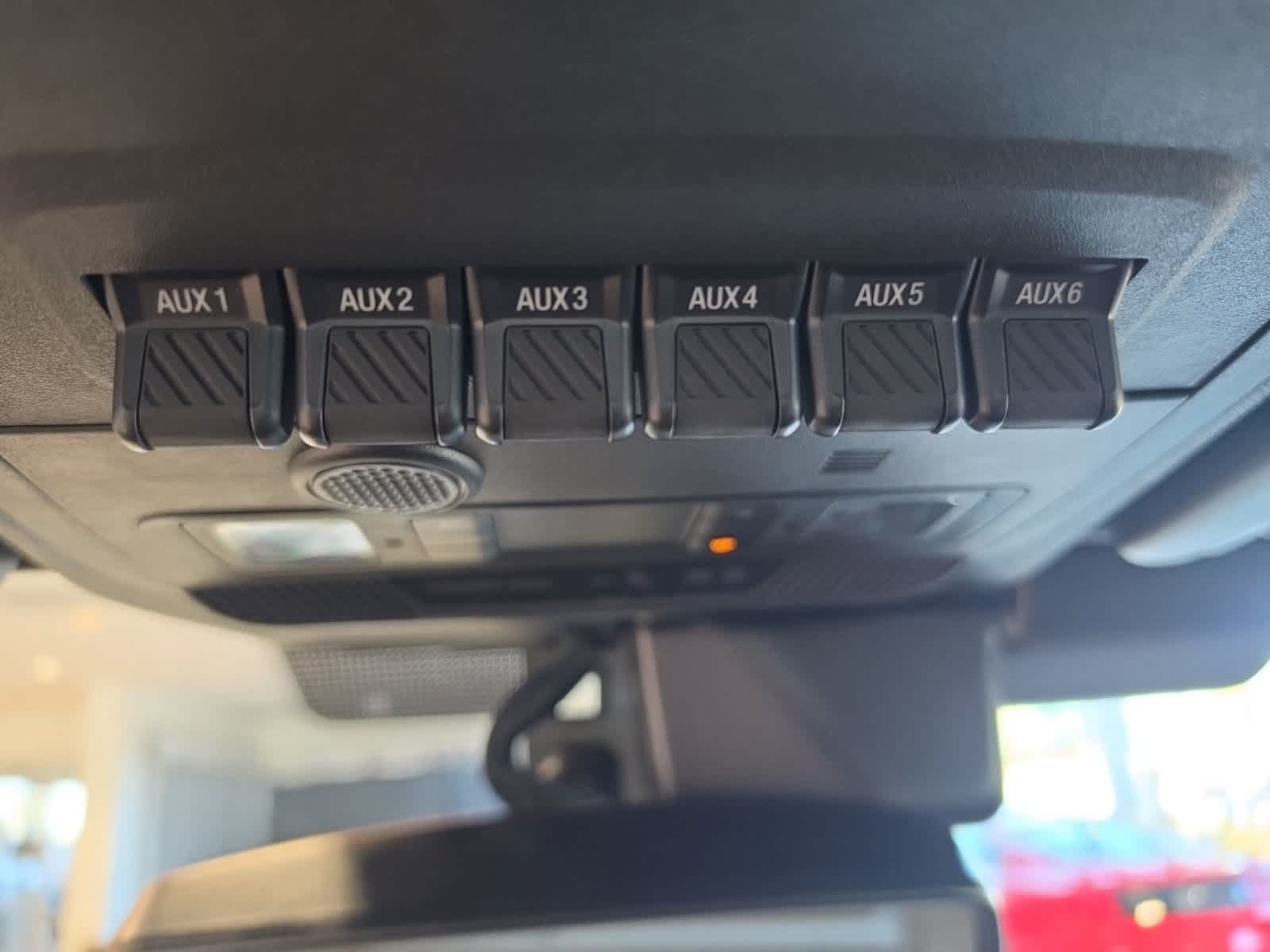 Used 2025 Ford Bronco Badlands AWD/4WD image 32