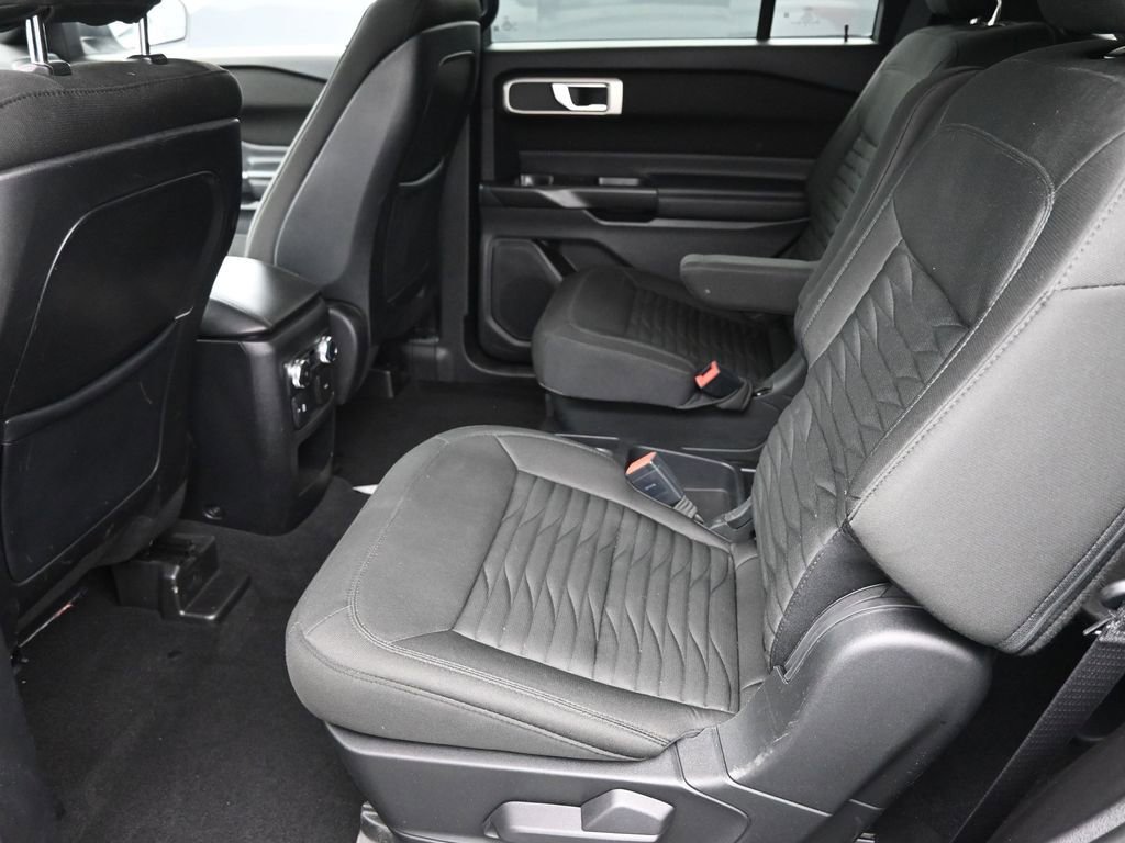 Used 2020 Ford Explorer XLT w/ Comfort Package AWD/4WD image 23