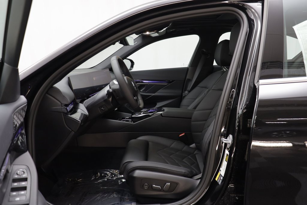 New 2025 BMW i5 xDrive40 w/ Premium Package image 7