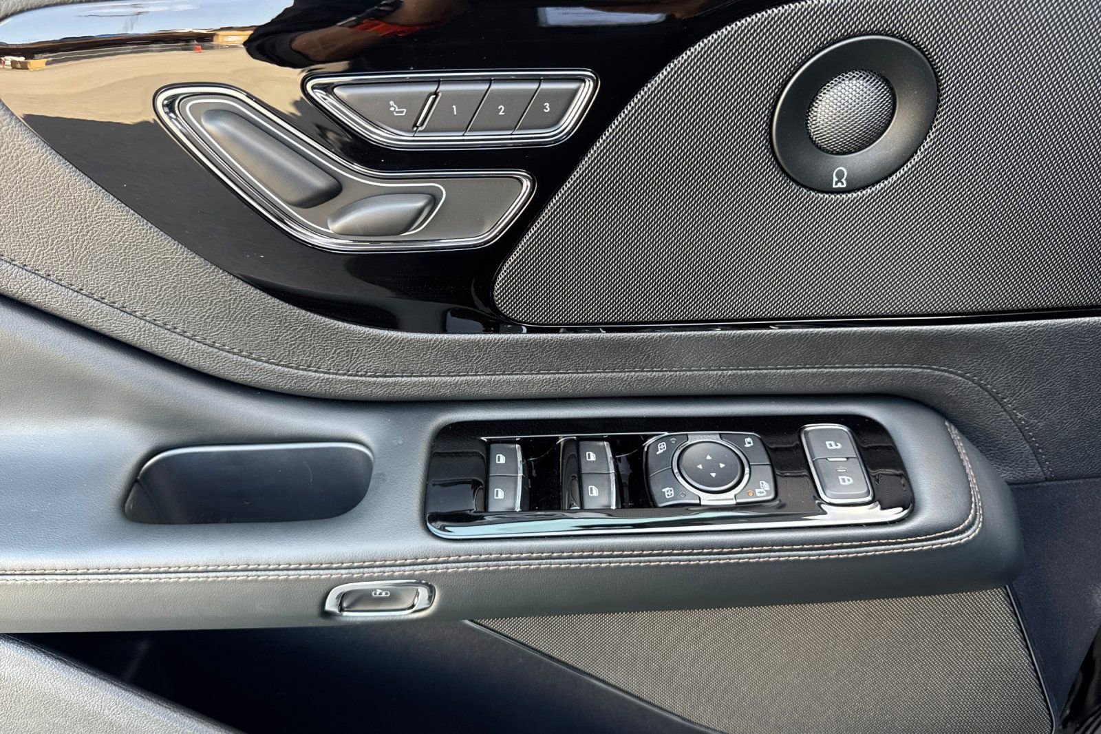 New 2025 Lincoln Aviator Reserve image 10