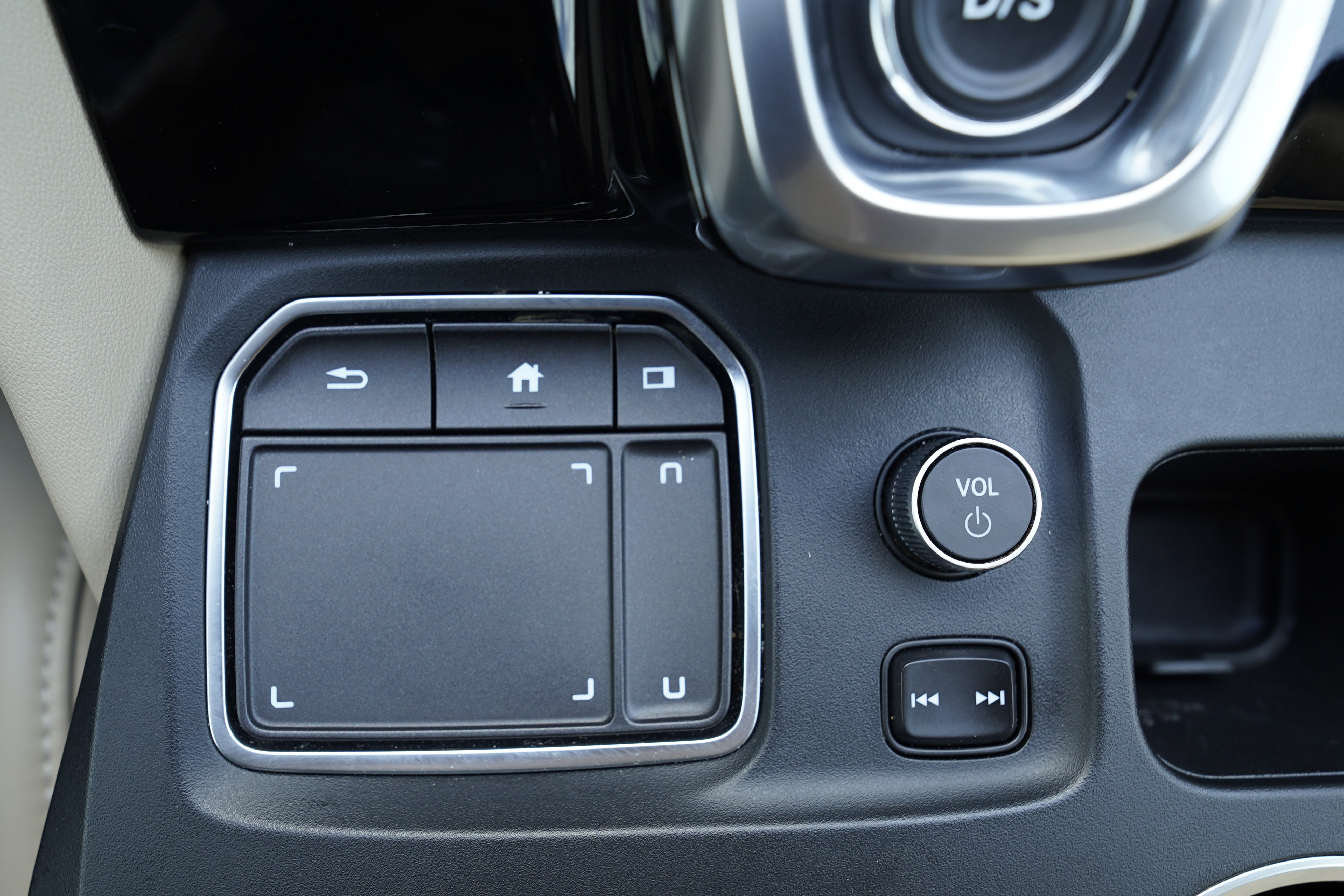 Used 2024 Acura MDX SH-AWD w/ Technology Package image 35