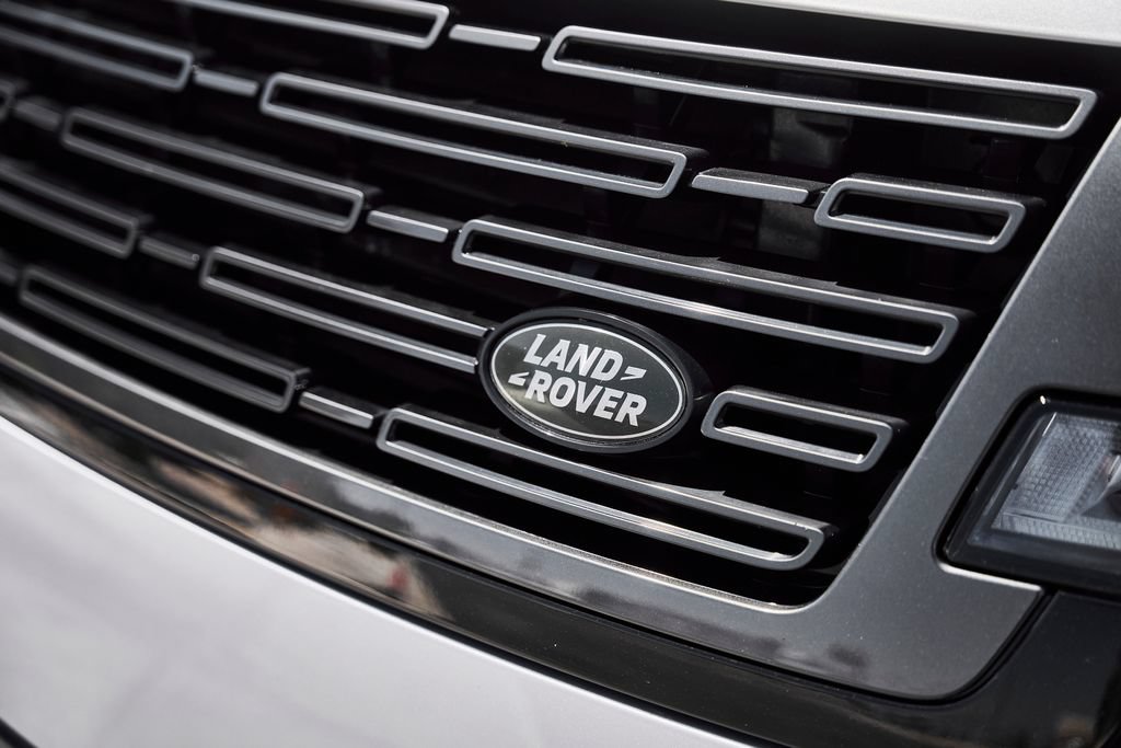 Used 2024 Land Rover Range Rover Long Wheelbase SE AWD/4WD image 8