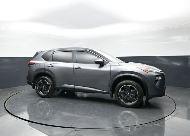 Certified 2024 Nissan Rogue SV FWD image 6