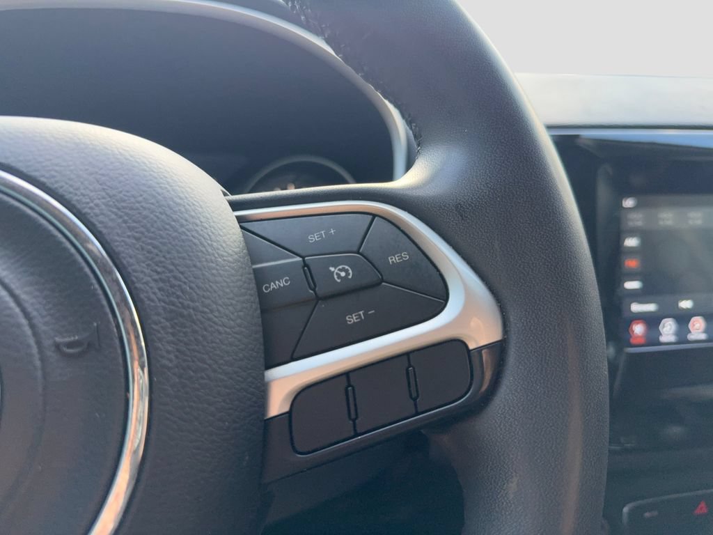 Used 2021 Jeep Compass Latitude AWD/4WD image 13