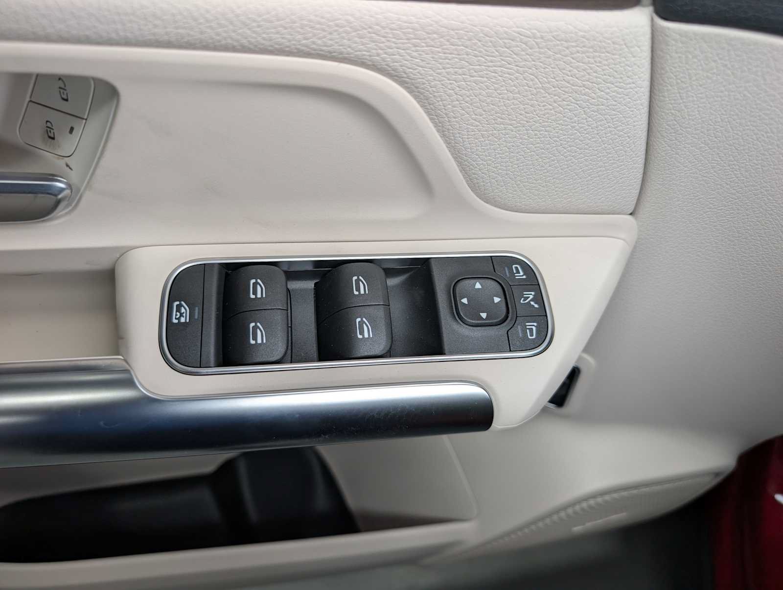 New 2026 Mercedes-Benz GLA 250 4MATIC image 30