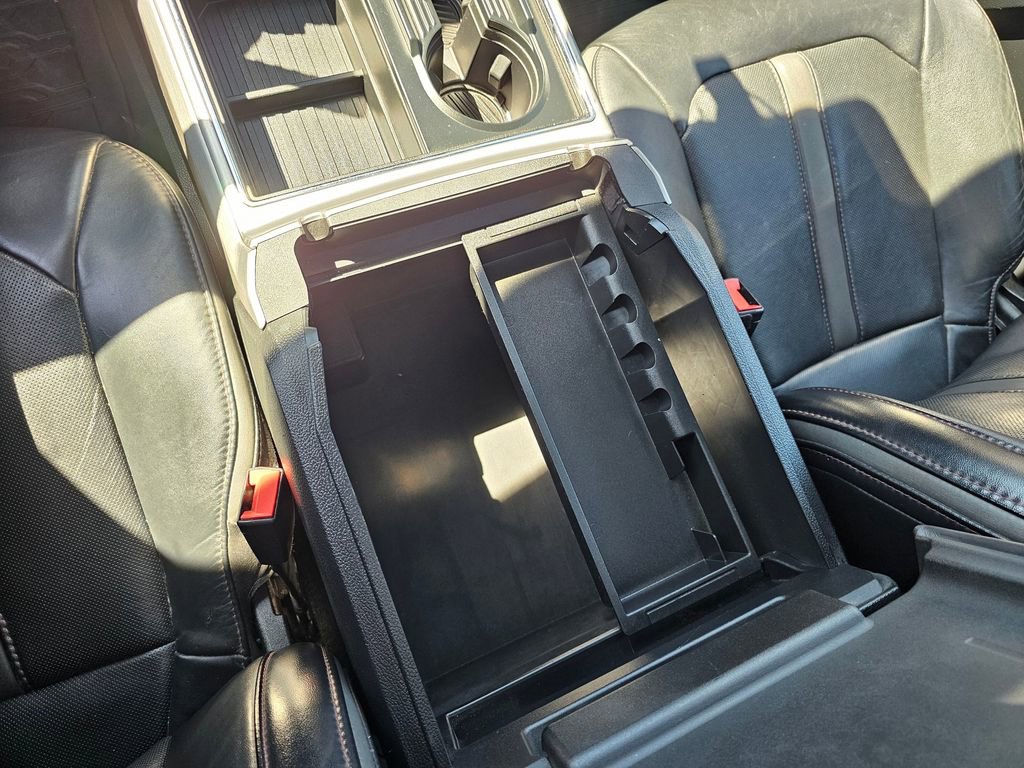 Used 2020 Ford F350 Platinum w/ FX4 Off-Road Package image 27