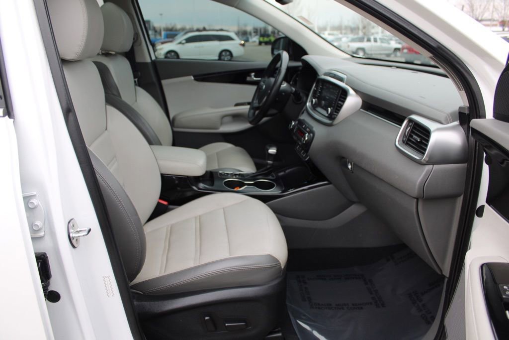 Used 2020 Kia Sorento SX image 21