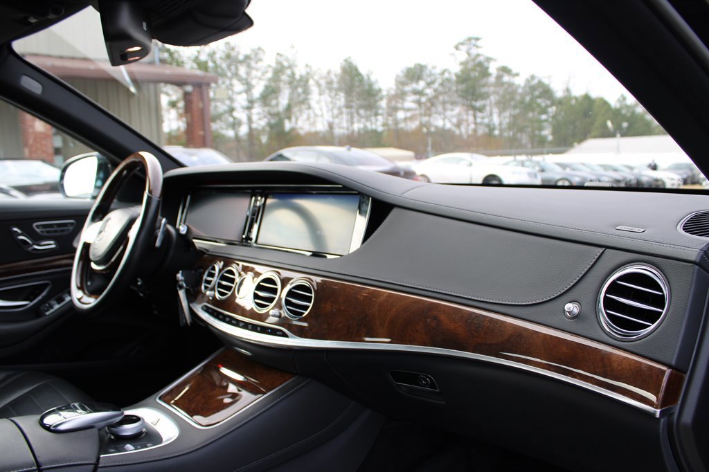 Used 2016 Mercedes-Benz S 550 4MATIC Sedan image 16